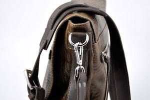 Two-tone Buffalo Leather Messenger Bag - Moss