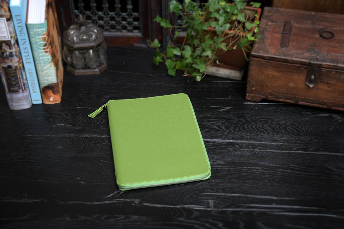 Pebble Calf Leather Zippered Padfolio - Lime - Borlino