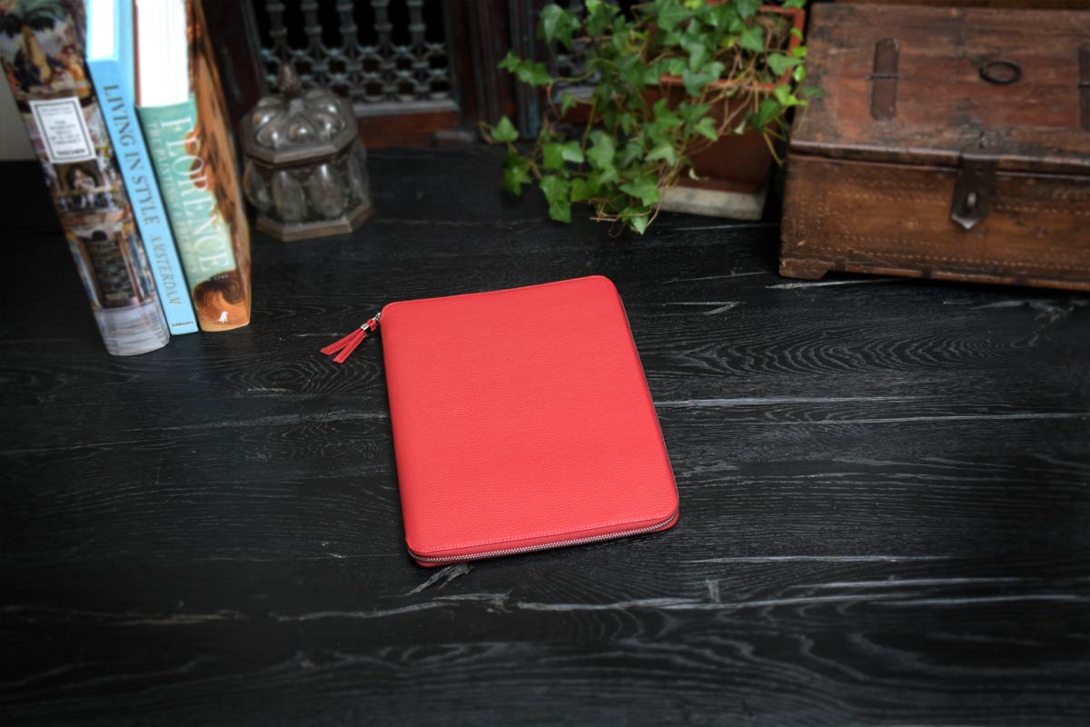 Handmade Customized Corporate Embossed Italian Leather Gifts