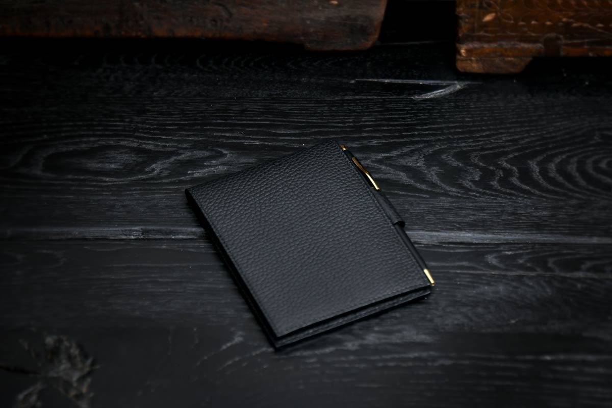 Pebble Calf Leather Pocket - Size Jotter Tablet - Onyx - Borlino