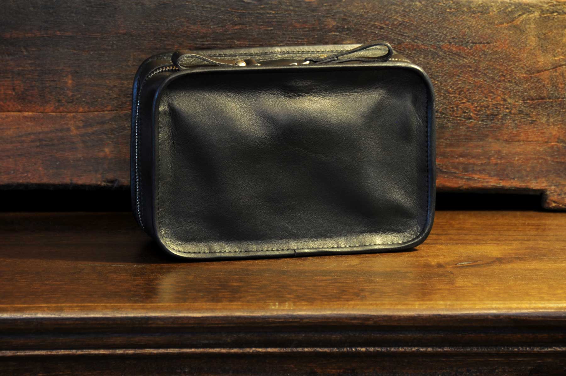 The Cesena Classic Vachetta Leather Briefcase - Onyx Black - Borlino