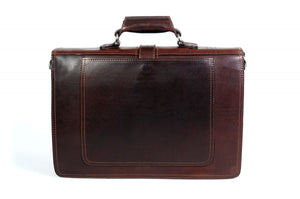 Leather Briefcase Handmade in Italy - This Classic briefcase is a double-gusset case designed for heavy loads. 